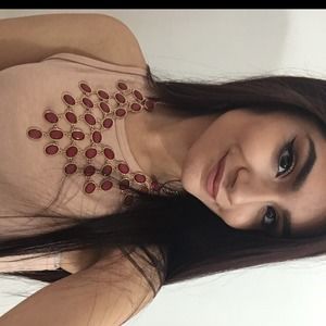 Meet your Posher, Miriam